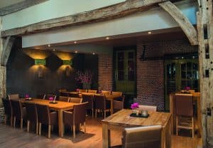 De zaal leent zich prima voor knusse feestje, maar ook grote feesten tot wel 200 personen kunnen wij verzorgen.